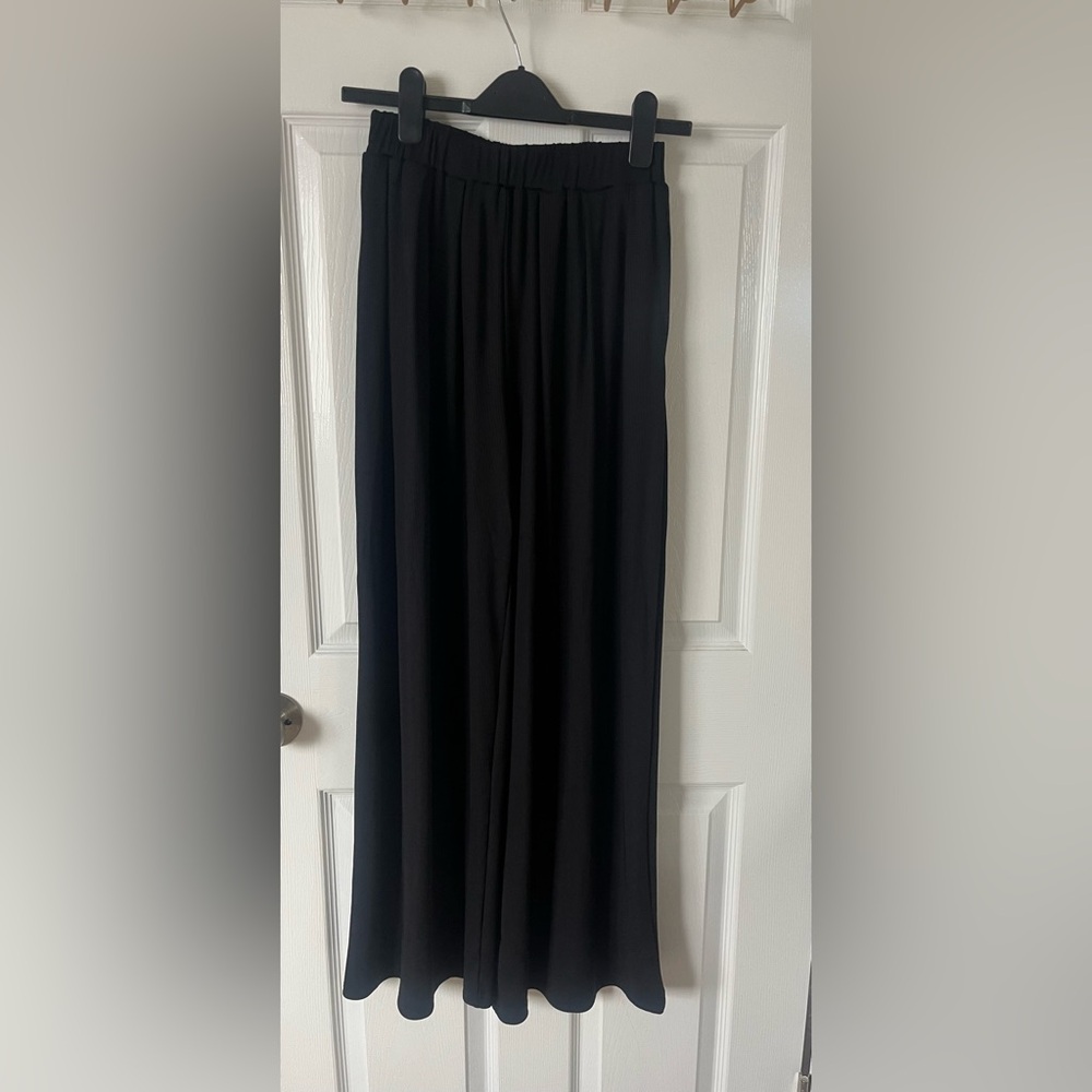 Cider Black Wide Leg Pants Ribbed Flowy Elastic Waist Size S